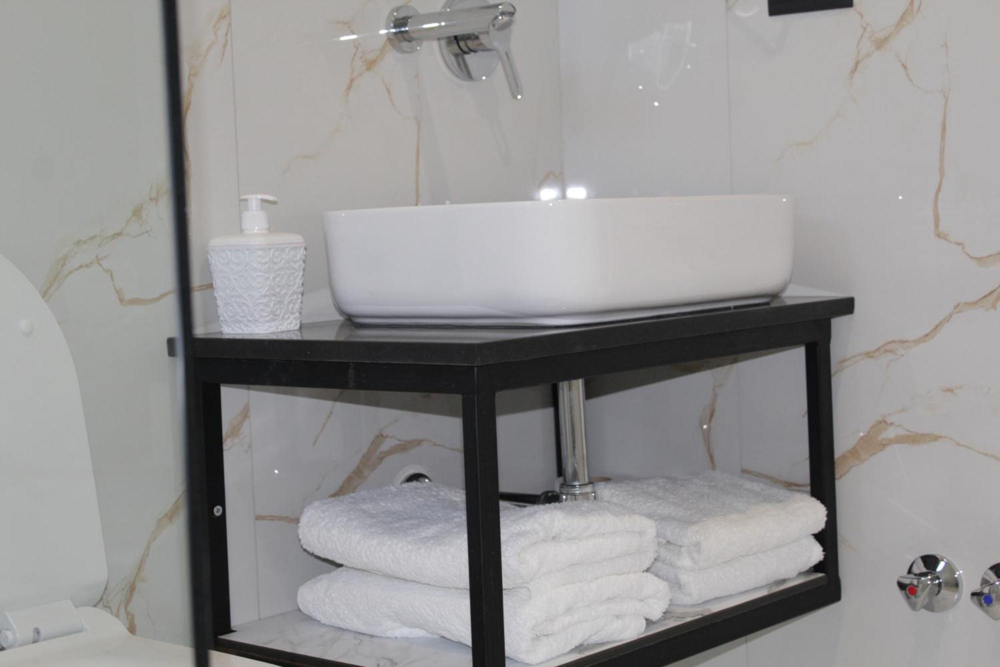 Mia Apartman